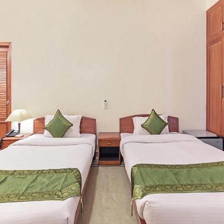 Treebo Trip The Nest Corporate Hotel Greater Noida Buitenkant foto